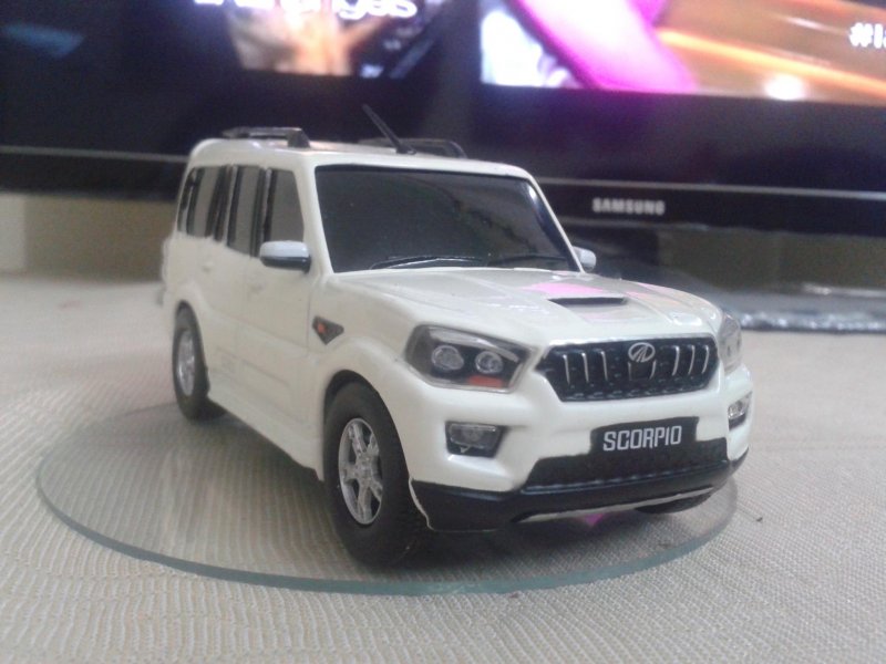 New Generation SCORPIO Scale Model in Metal 4.jpg