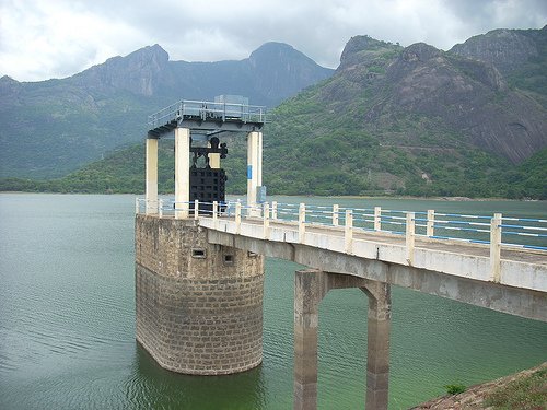 aliyar-dam-photo11.jpg