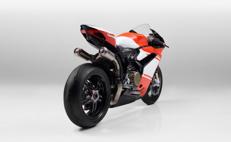 ducati-1299-superleggera-rear_827x510_81484231777.jpg