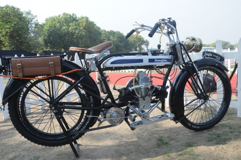 Bikes participating at 21 Gun Salute Vintage Car Rally & Concours Show 2017 (1).JPG