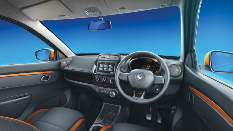 AR_AM_renault-kwid-climber-front-dashboard.jpg.ximg.l_12_m.smart.jpg