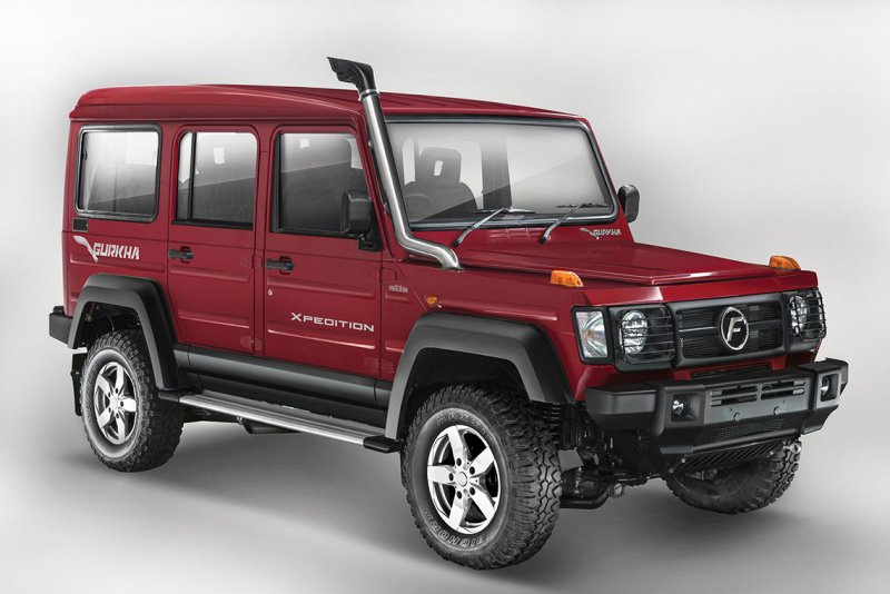 New-Force-Gurkha-5-door-front-three-quarter-press-image.jpg