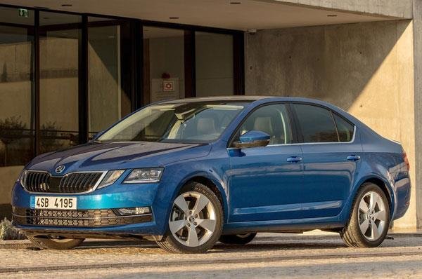 0_468_700_http___cdni_autocarindia_com_ExtraImages_20170310071726_Skoda-Octavia-2017-1600-04.jpg