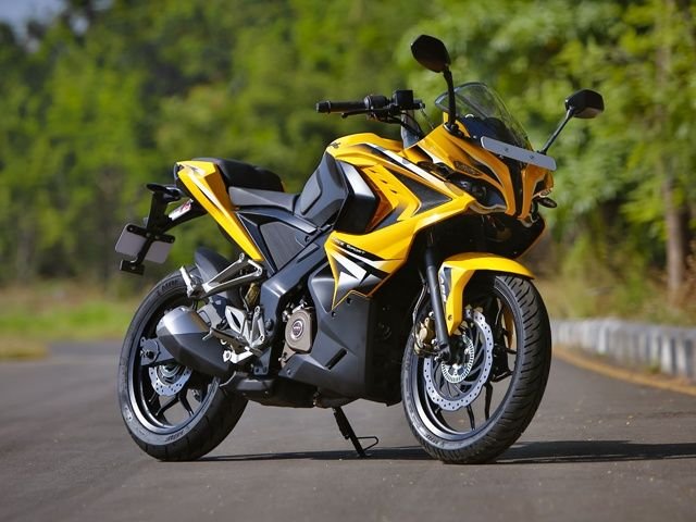 Pulsar RS 200.jpg