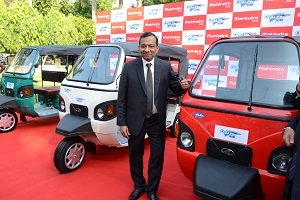 mahindra-launches-e-alfa-mini-electric-rickshaw-for-passenger-movement-300x200.jpg