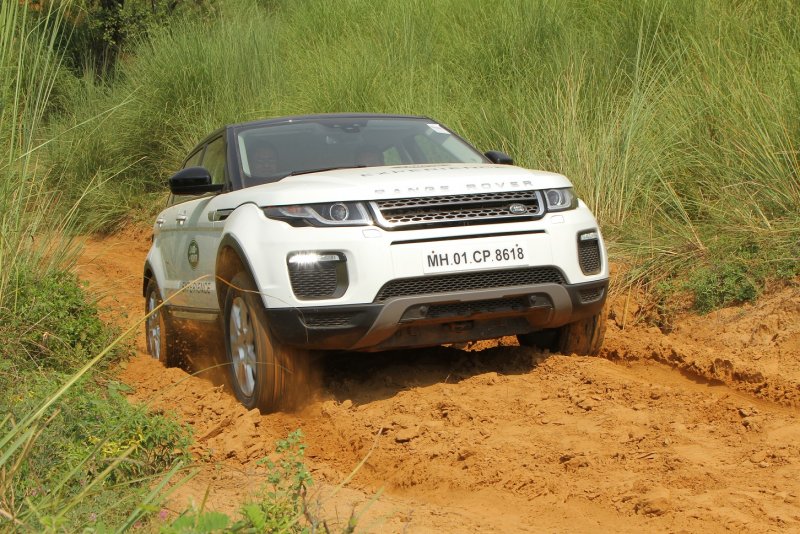 Land Rover Experience _ 1.JPG