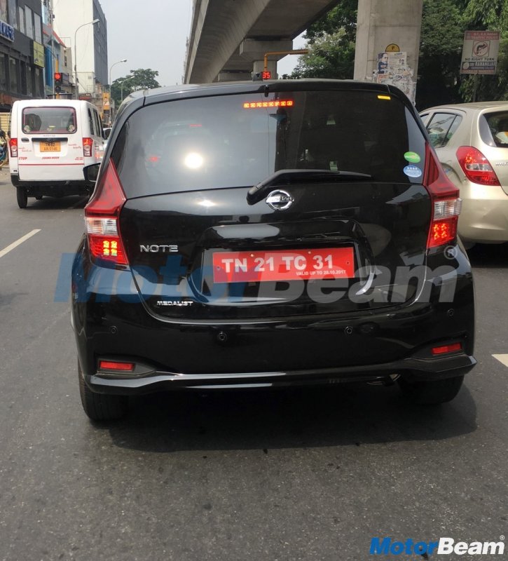 Nissan-Note-rear-India-spy-shot.jpg