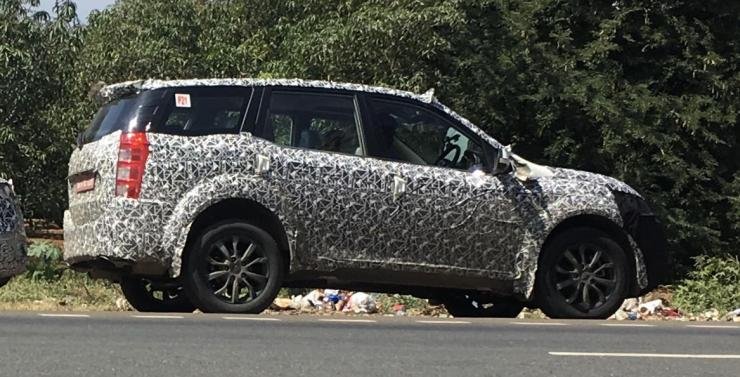 Mahindra-XUV500-Spyshot.jpg