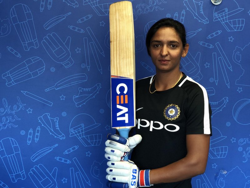 CEAT - Harmanpreet Kaur -1.jpg