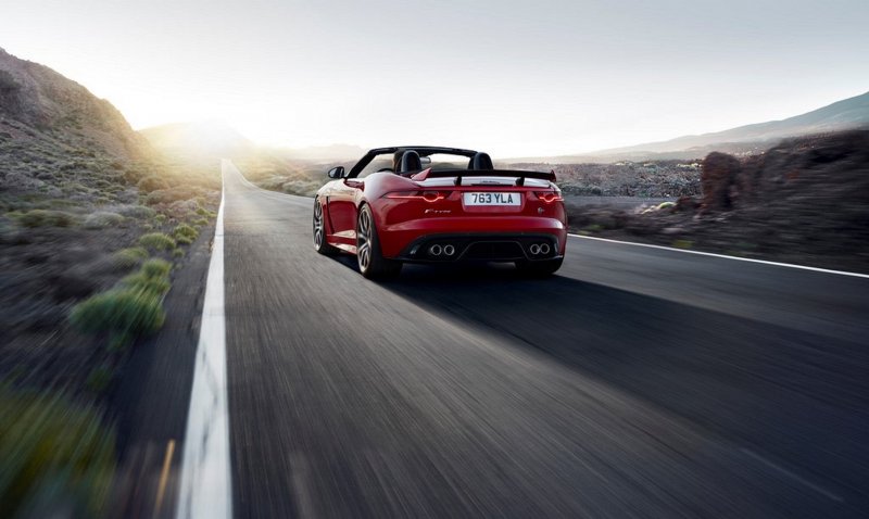 02_Jaguar F-TYPE SVR.jpg