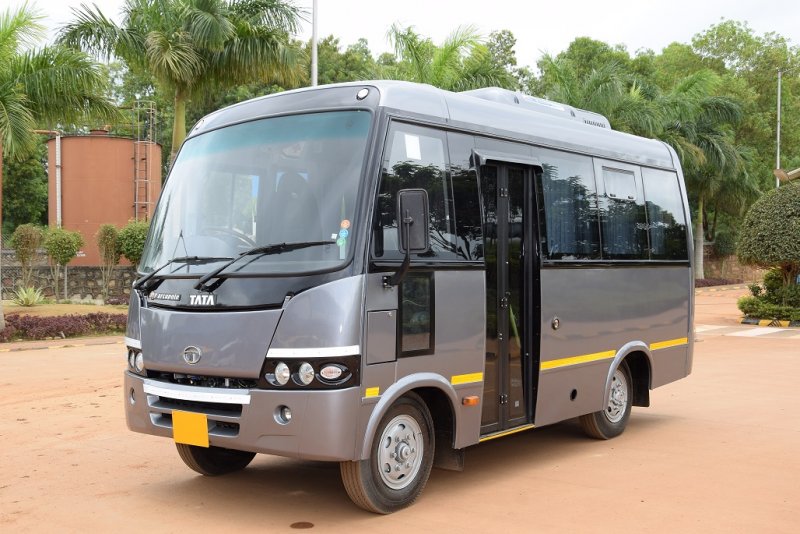 STARBUS 12-SEATER AC MAXI CAB.jpg