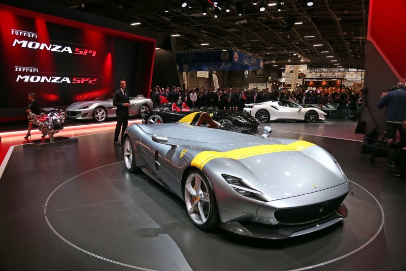 Ferrari Monza SP1 & SP2 at Paris Motor Show - 3.JPG