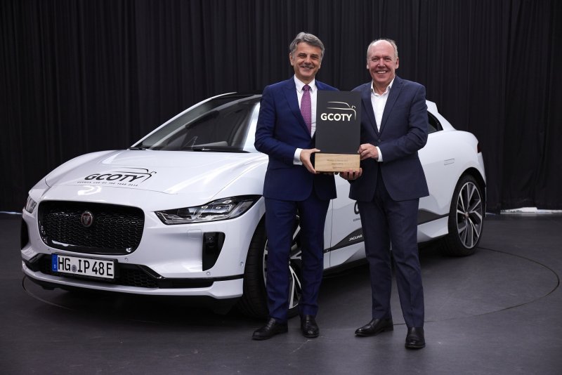 Jaguar IPACE Dr Ralf Speth and Ian Callum_GCOTY.jpg