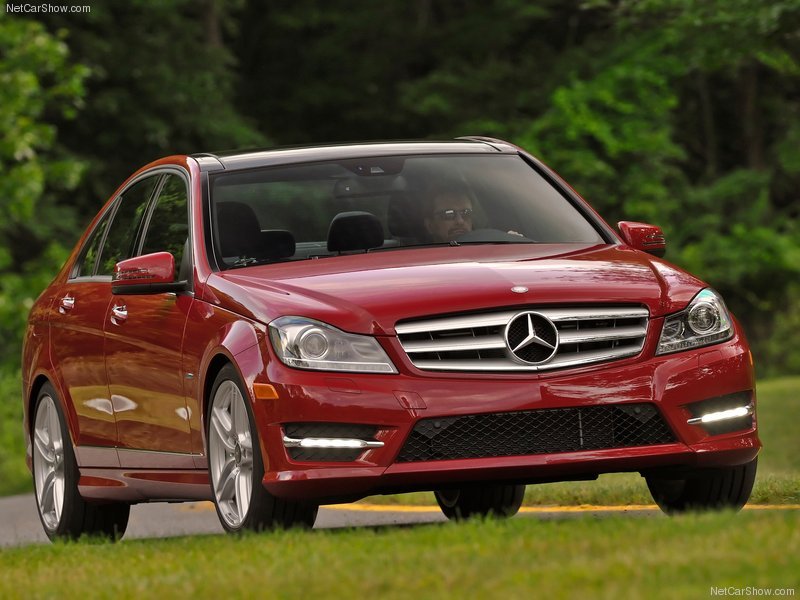 Mercedes-Benz-C-Class_2012_800x600_wallpaper_19.jpg