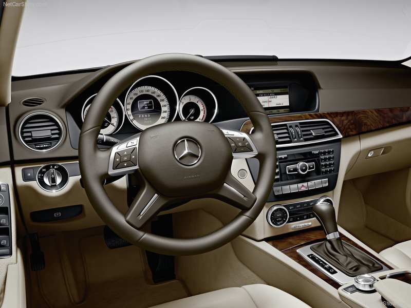 Mercedes-Benz-C-Class_2012_800x600_wallpaper_6d.jpg