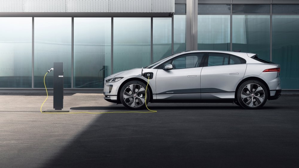 Jaguar_I-PACE_21MY_Charging.jpg