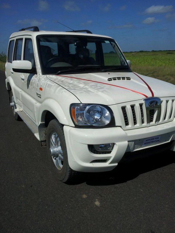 mahindra scorpio 4x4 2.jpg