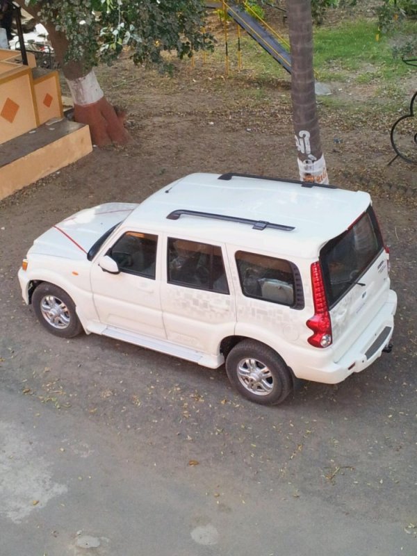 mahindra scorpio 4x4 3.jpg