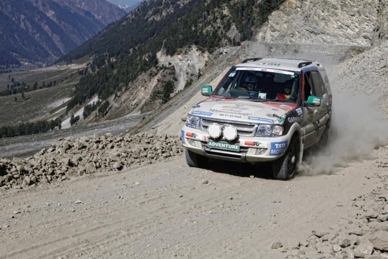 Safari at Zojila Pass.jpg