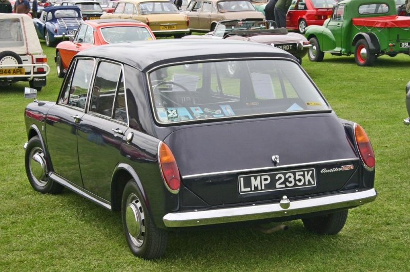 Austin 1300 MkIII rear.jpg