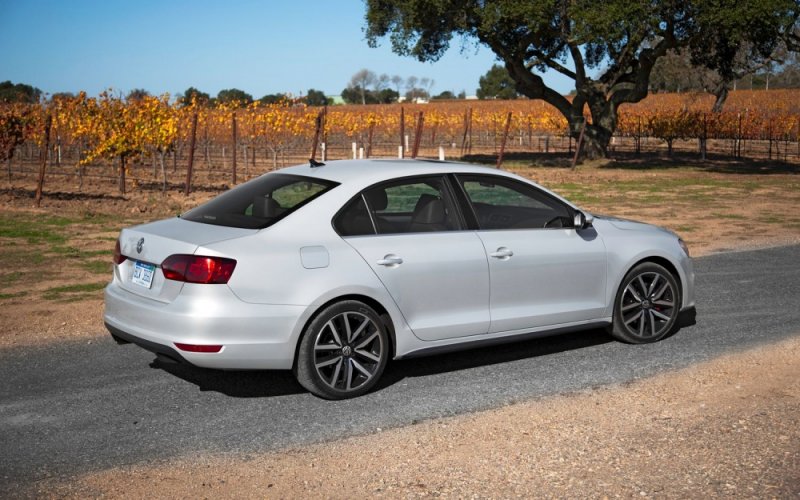 2012-Volkswagen-Jetta-GLI-Autobahn-rear-three-quarters.jpg