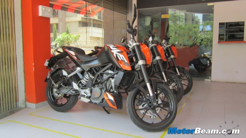 KTM-Duke-200-Service.jpg