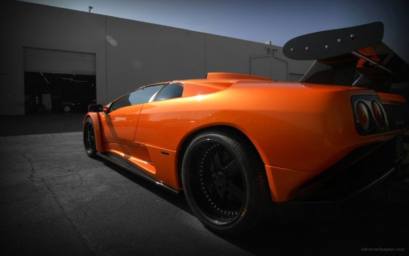 lamborghini_gtr_widescreen-wide.jpg