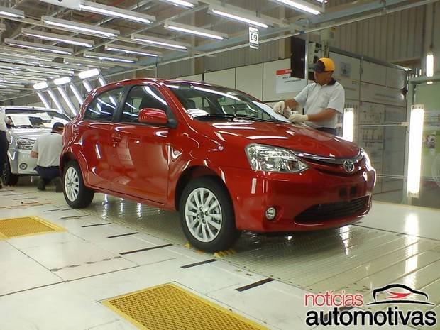 toyota-etios-fabrica-3-620x465.jpg