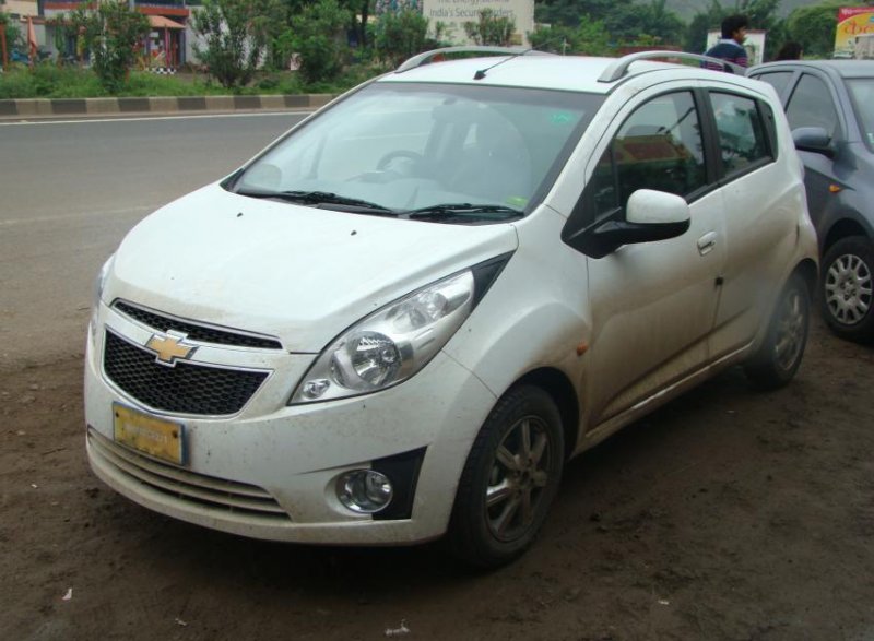 Chevrolet-Beat-LPG-India-spied-3.jpg