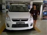 ertiga white.jpg