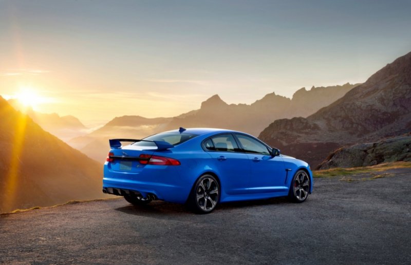 jaguar-xfrs-2014-wallpaper-sedan-car-3.jpg