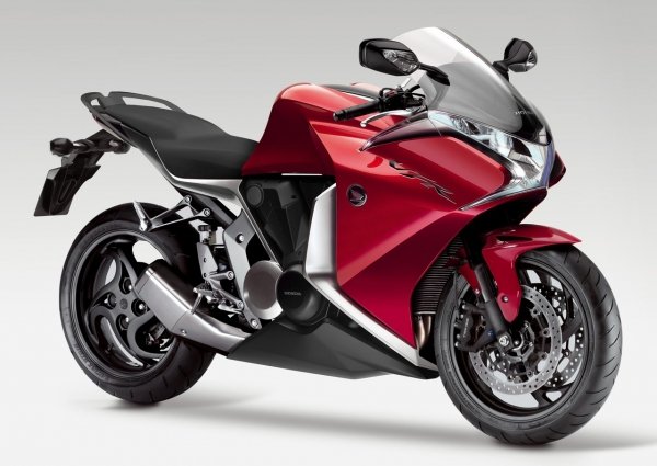 Honda-VFR-1200-V4.jpg