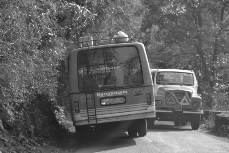 bus adimali road.jpg