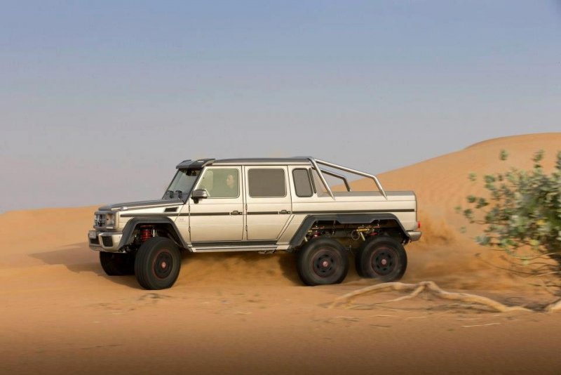 Mercedes-Benz-G63-AMG-6x6-2.jpg