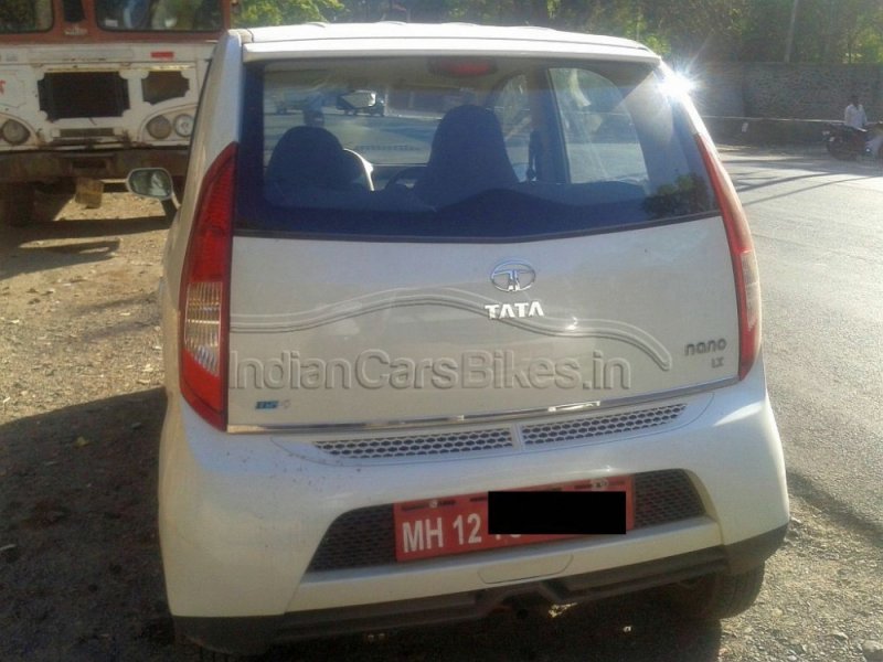 2013-Tata-Nano-Hatchback-Facelift-Spyshot-1.jpg