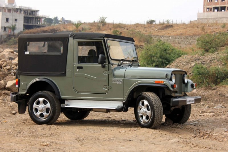 Mahindra Thar CRDe 2.jpg