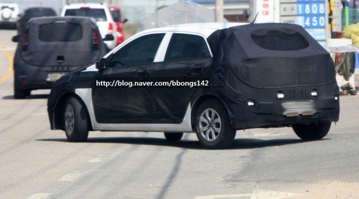 Next-generation-Hyundai-i20-spied.jpeg