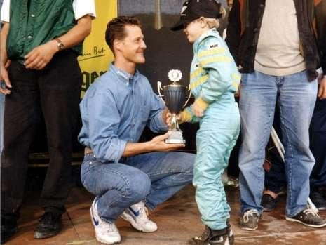 Michael-Schumacher-Sebastian-Vettel.jpg