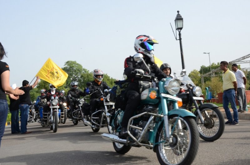 Royal Enfield_Himalayan Odyssey_India Gate (1).jpg