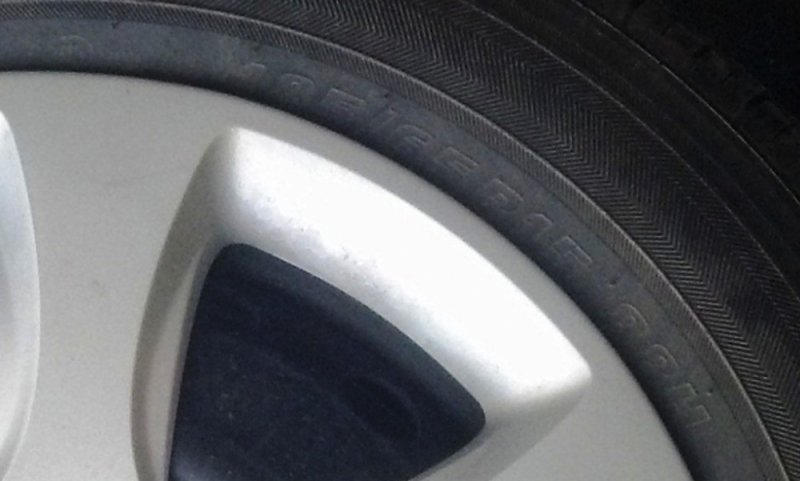 Kumho Solus KH17 185 65 R15 88H-2.jpg