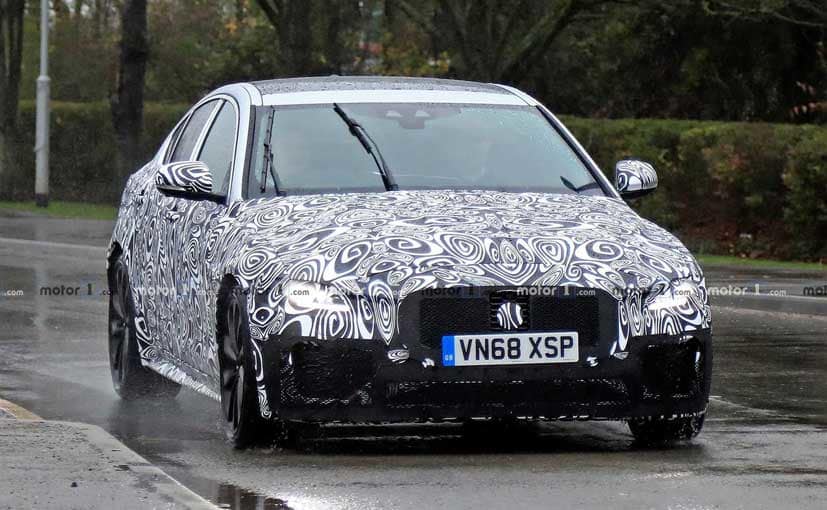 047e56jc_jaguar-xe-facelift-spied_625x300_09_January_19.jpg