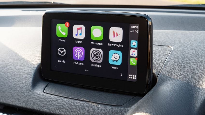 Guide: All About Apple Car Play & Android Auto