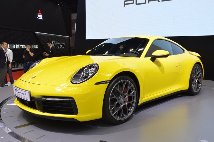 2019-porsche-911-front-three-quarters-at-bims-2019-c3f3.jpg