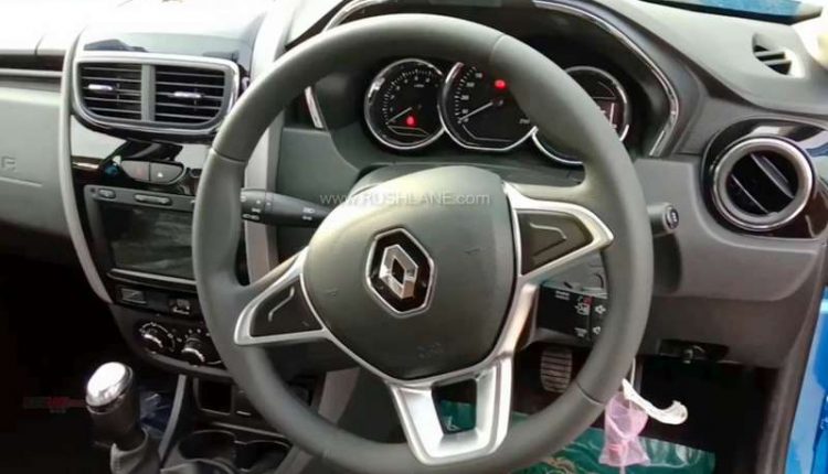 2019-renault-duster-inside-out-spied-video-details-11-750x430.jpg