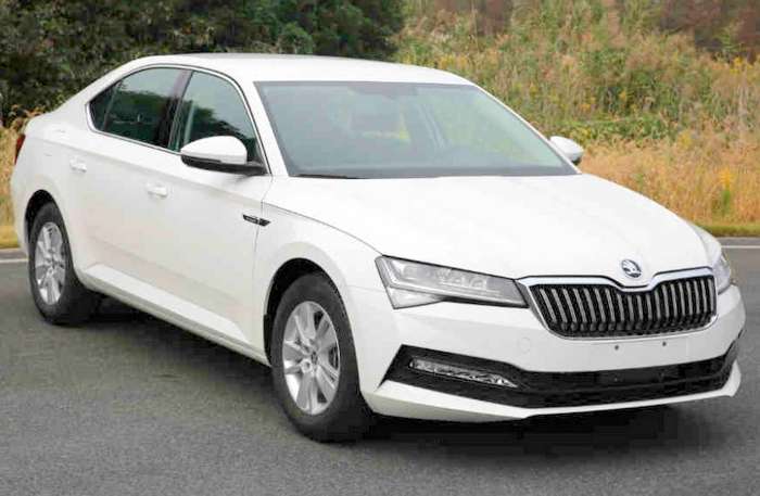 2019-skoda-superb-facelift-launch-price-india-1.jpg