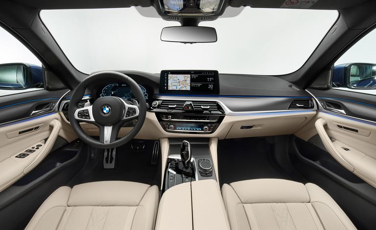 2021-bmw-530e-117-1590527887.jpg?crop=1.00xw:0.918xh;0,0.jpg