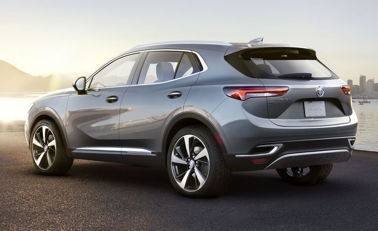 2021-buick-envision-003-1590759769.jpg?crop=0.656xw:0.602xh;0.0612xw,0.jpg