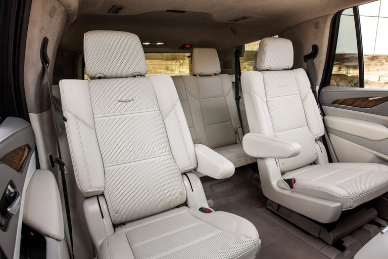 2021-cadillac-escalade-220-1580880115.jpg