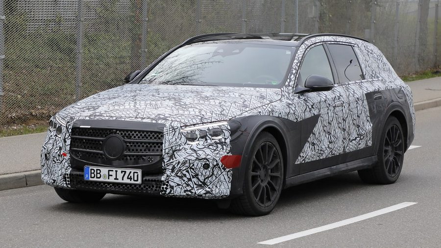 2023 Mercedes E-Class All-Terrain spyshots.jpg