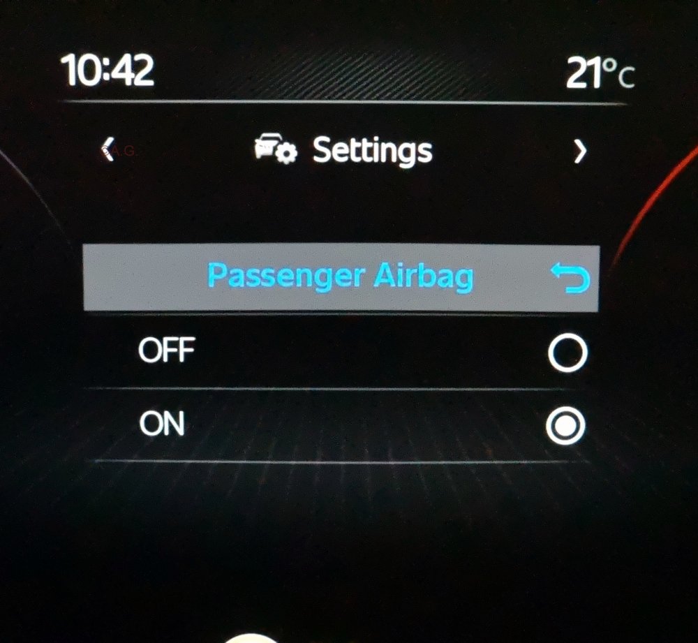 9 Mahindra XUV700 Airbag Settings.jpg